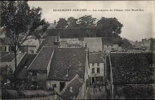 Ak Beaumont sur Oise Val d'Oise, Les remparts du Chateau