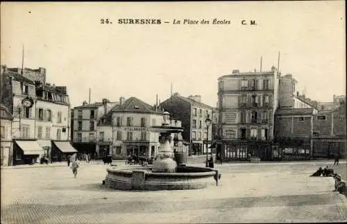 Ak Suresnes Hauts de Seine, La Place des Ecoles, Fontaine, Boulangerie