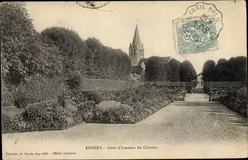 Ak Ennery Val d'Oise, Cour d'honneur du Chateau