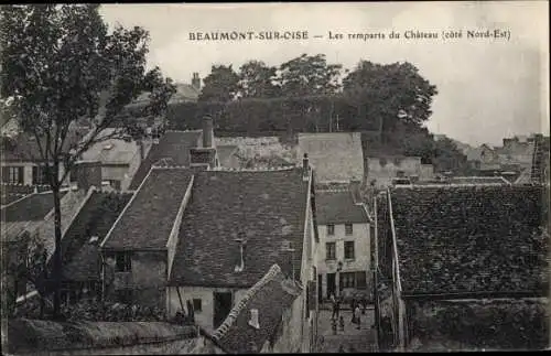 Ak Beaumont sur Oise Val d'Oise, Les remparts du Chateau