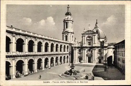 Ak Lorelo Marche, Piazza della Madonna e Basilica