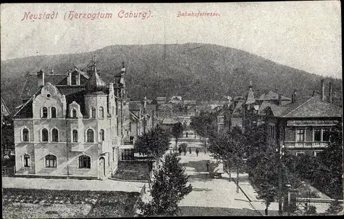 Ak Neustadt bei Coburg in Oberfranken, Bahnhofstraße, Villen