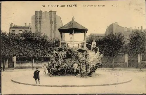 Ak Vitry sur Seine Val de Marne, La Place du Rocher