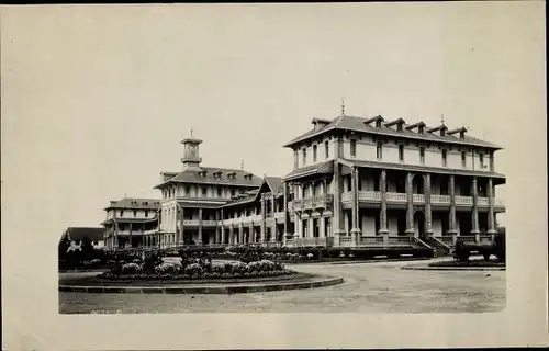 Ak Madagaskar, building, general view, roundabout