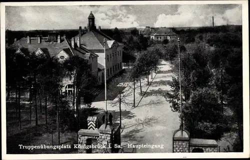 Ak Königsbrück in der Oberlausitz, Blick auf den Haupteingang vom Truppenübungsplatz