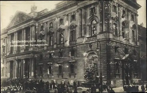 Ak Berlin Mitte, Straßenkämpfe in Berlin, Zerstörungen am Marstallgebäude, Spartakusaufstand 1919