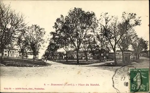 Ak Beaumont Tarn et Garonne, Place du Marché