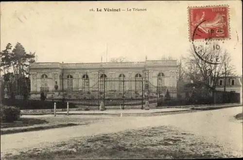 Ak Le Vésinet Yvelines, Le Trianon, vue extérieure, clôture, porte