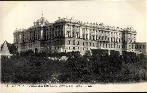 Ak Madrid Spanien, Palacio Real visto desde el paseo de San Vicente