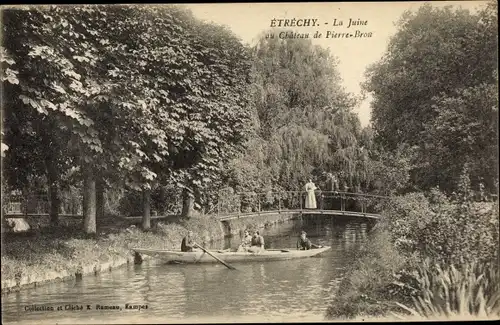 Ak Étréchy Essonne, La Juine au Chateau de Pierre Brou, barque