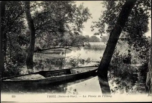 Ak Triel sur Seine Yvelines, La Pointe de l'Étang, barque en rive
