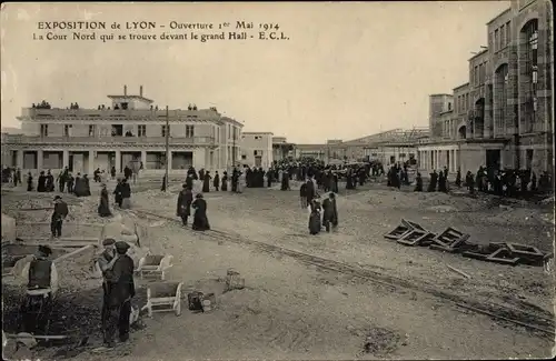 Ak Lyon Rhône, Exposition 1914, Cour Nord, le grand Hall