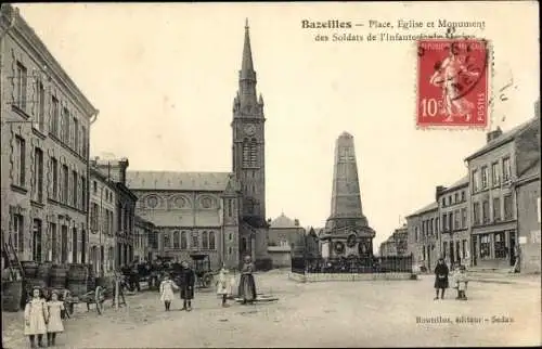 Ak Bazeilles Ardennes, Place, Eglise et Monument des Soldats de l'Infanterie