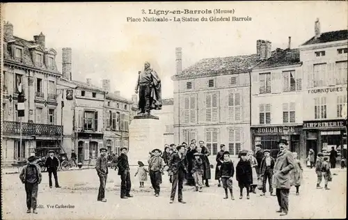 Ak Ligny en Barrois Meuse, Place Nationale, La Statue du General Barrois, Boucherie, Imprimerie