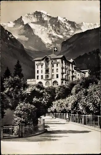 Ak Interlaken Kt. Bern Schweiz, Hotel Regina, Jungfraublick