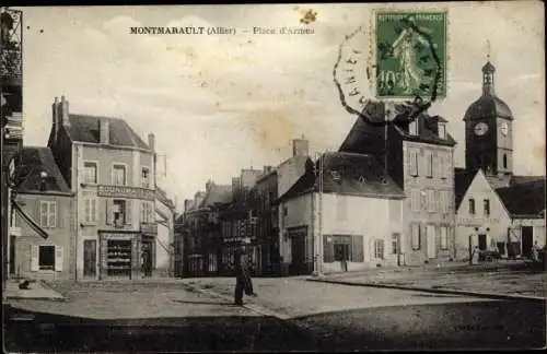 Ak Montmarault Allier, Place d'Armes, magasins, eglise