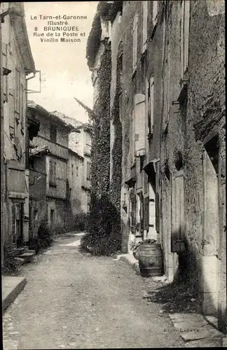 Ak Bruniquel Tarn et Garonne, Rue de la Poste et Vieille Maison