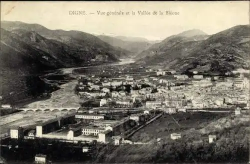 Ak Digne Alpes de Haute Provence, Vue Generale, Vallee de la Bleone