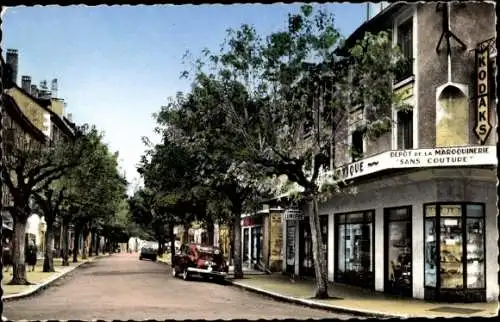 Ak Belley Ain, La Grande Rue, Depot de la Maroquinerie Sans Couture, voiture