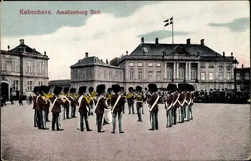 Ak København Kopenhagen Dänemark, Amalienborg Slot, Schlosswache