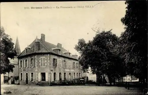 Ak Hérisson Allier, La Promenade et l'Hotel de Ville