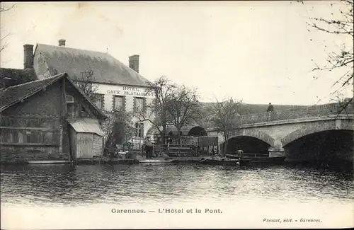 Ak Garennes Eure, Hotel et le Pont, barques