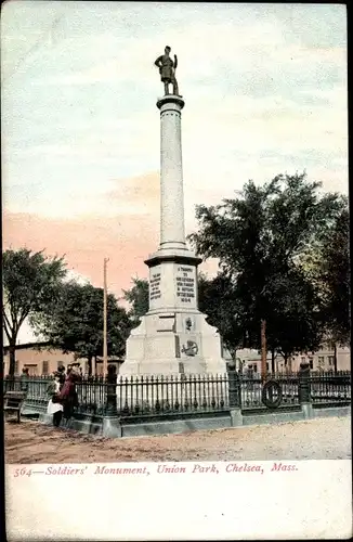 Ak Chelsea Massachusetts USA, Union Park, Soldier's Monument