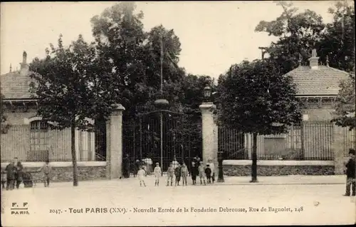 Ak Paris Ménilmontant, Nouvelle Entrée de la Fondation Debrousse, Rue de Bagnolet 148