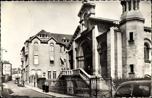 Ak Paris Ménilmontant, L'Hôpital de la Croix Saint Simon, 18, Rue de la Croix Saint Simon