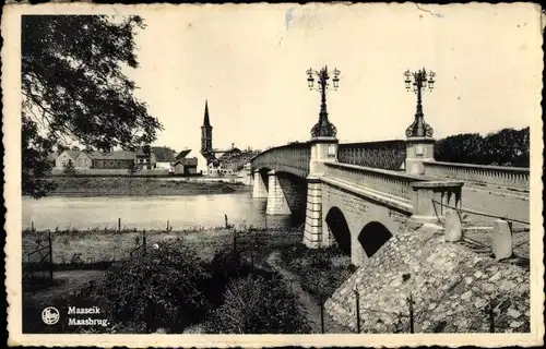 Ak Maaseik Flandern Limburg, Maasbrug