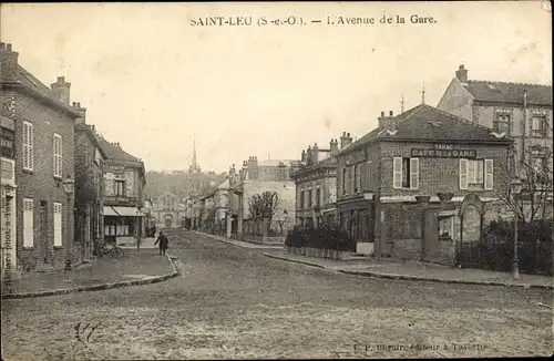 Ak Saint Leu Val d'Oise, L'Avenue de la Gare, Café de la Gare