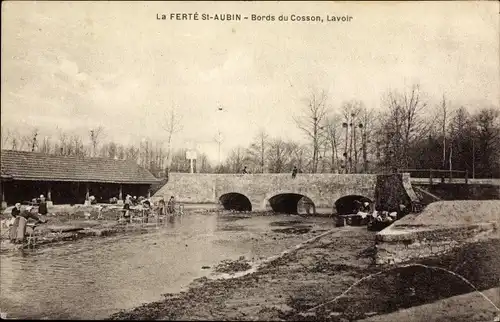 Ak La Ferté Saint Aubin Loiret, Bords du Cosson, Lavoir