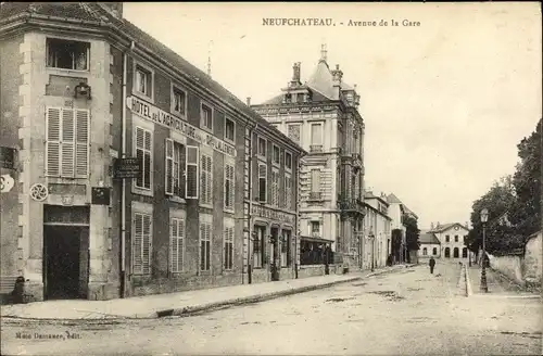 Ak Neufchâteau Lothringen Vosges, Avenue de la Gare, Hôtel de l'Agriculture