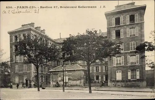 Ak Paris XIII., Bastion 87, Boulevard Kellermann, soldats francais