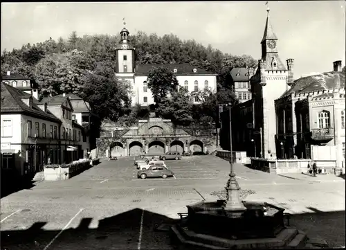 Ak Leutenberg in Thüringen, Markt, Kirche, Rathaus, Autos, Brunnen