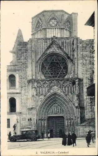 Ak Valencia Stadt Spanien, Catedral, Blick auf die Kathedrale, Fensterrose, Automobil