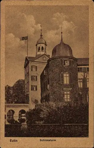 Ak Eutin in Ostholstein, Ansicht vom Schlossturm mit Flagge