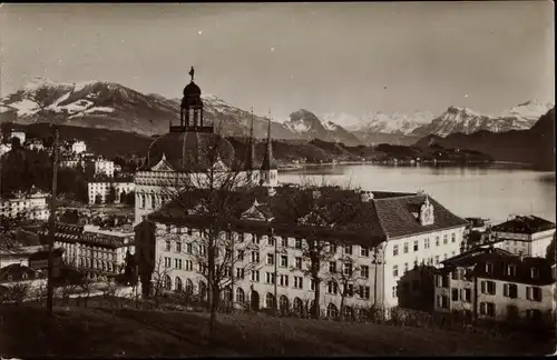 Ak Luzern Stadt Schweiz, Unfallversicherungsgebäude mit Rigi