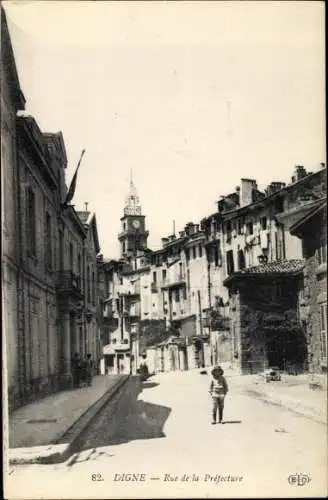 Ak Digne Alpes de Haute Provence, Rue de la Préfecture