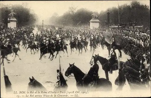 Ak Paris Élysée, Roi et Reine d'Italie, le Roi arrive au Place de la Concorde