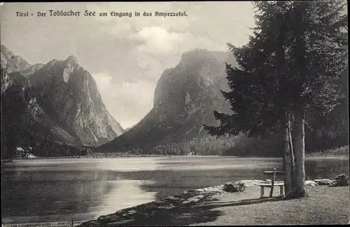 Ak Toblach Dobbiaco Südtirol, Uferpartie am Toblacher See, Eingang ins Ampezzotal