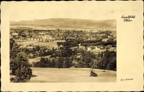 Ak Saalfeld an der Saale Thüringen, Panorama der Ortschaft mit Umgebung