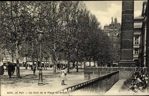 Ak Le Puy Haute Loire, Un Coin de la Place du Breuil