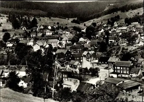 Ak Manebach Ilmenau im Ilm Kreis Thüringen, Panorama vom Ort