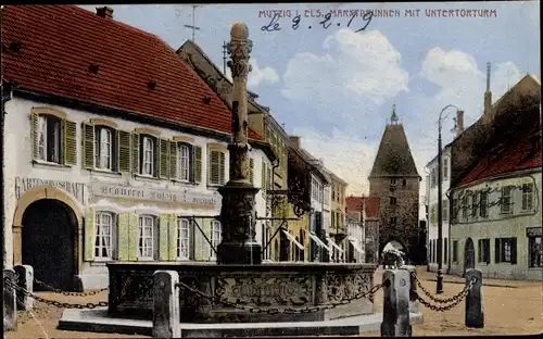 Ak Mutzig Elsass Bas Rhin, Marktbrunnen mit Untertorturm