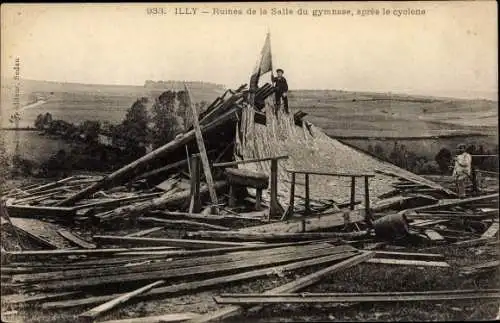 Ak Illy Ardennes, Ruines de la Salle du Gymnase, après le cyclone