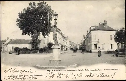 Ak Montereau Seine et Marne, Entree de la Grand Rue, Place Gambetta