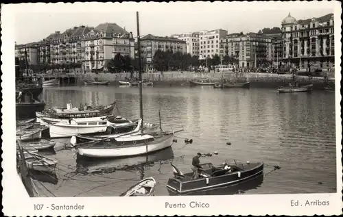 Ak Santander Kantabrien Spanien, Puerto Chico, Motorboot, Segelboote