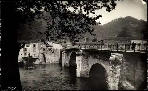 Ak Burlats Tarn, Le vieux Pont, vue générale