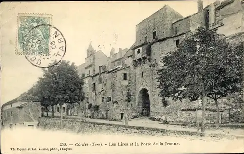 Ak Cordes Tarn, Les Lices et la Porte de la Jeanne, vue de face, arbres